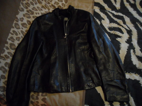 V�tements cuir femme 0 Neuville-en-Ferrain (59)