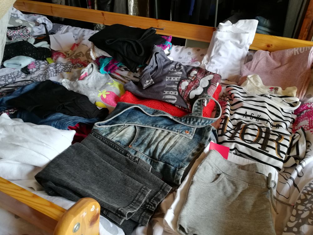  vetements enfants fille de 8 ans � 12 ans. 4 Marseille 10 (13)