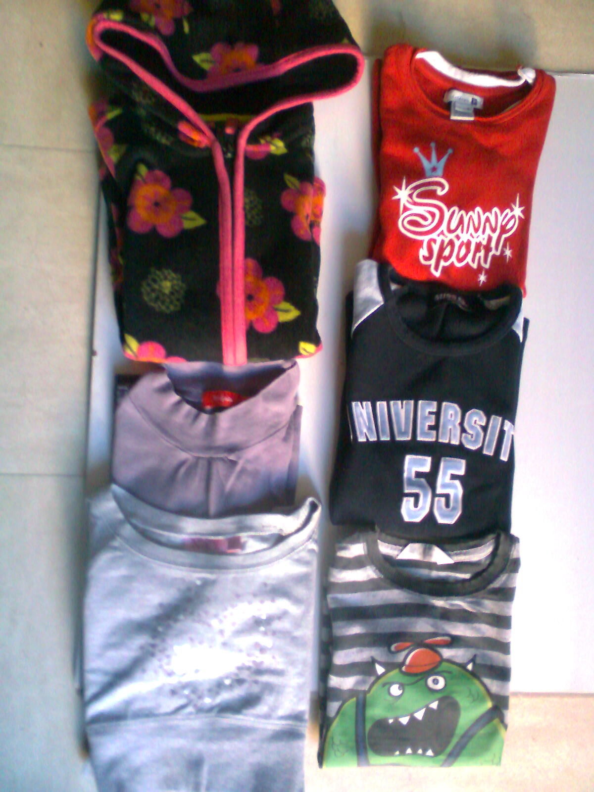 v�tements FILLE et GARCON - 6 ans - zoe 2 Martigues (13)