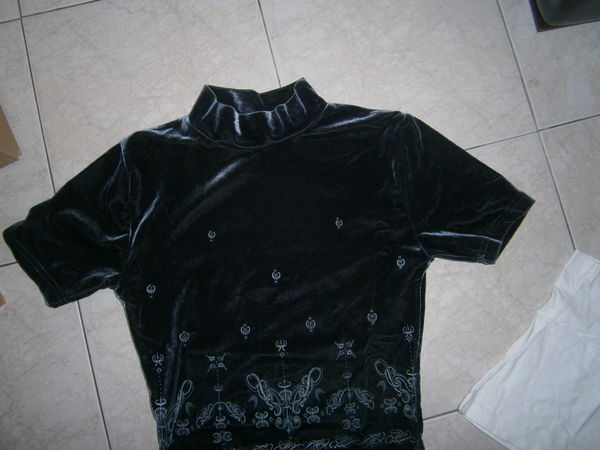 v�tements fille 10 ans 4 Annonay (07)