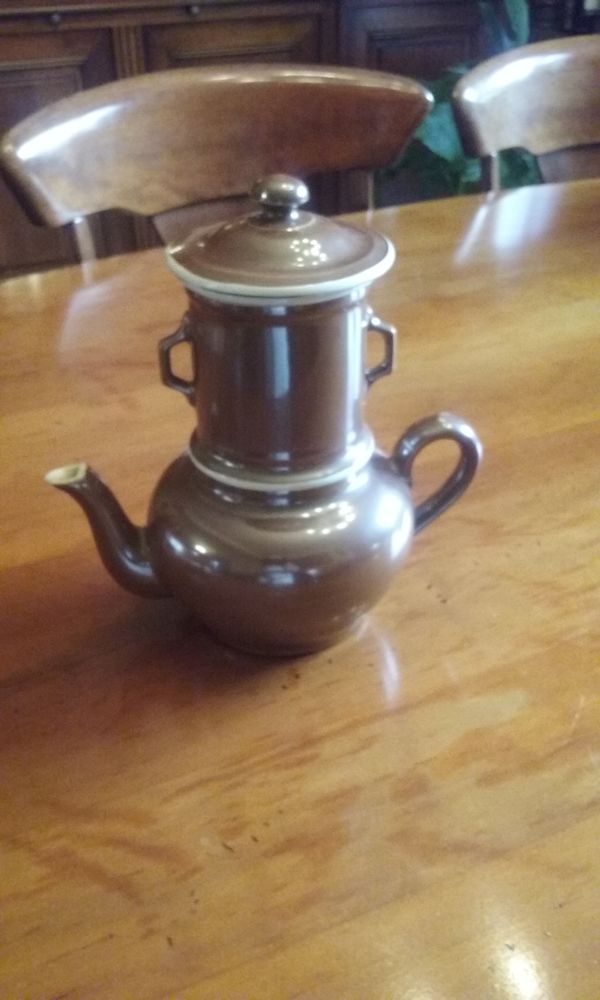 Vintage Th�i�re/Cafeti�re au choix 33 L�signy (77)