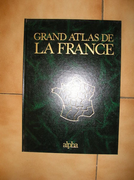 3 volumes de la collection GRAND ATLAS DE LA FRANCE.
15 Sept�mes-les-Vallons (13)
