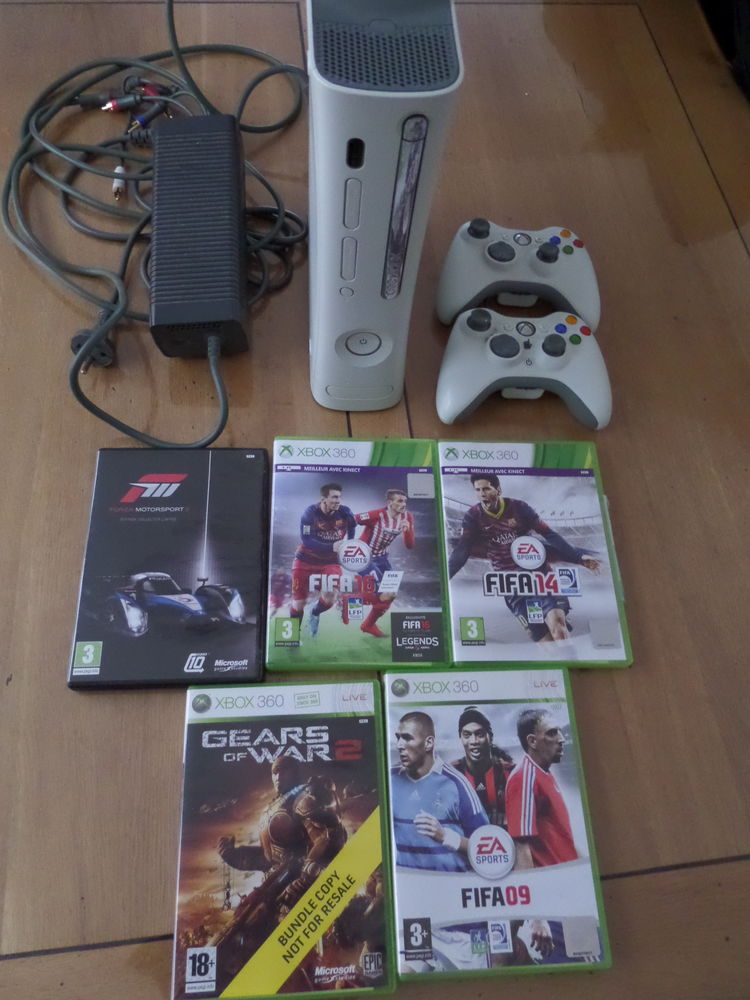 Xbox 360 60GB, 2 manettes + 5 jeux 85 Onnaing (59)