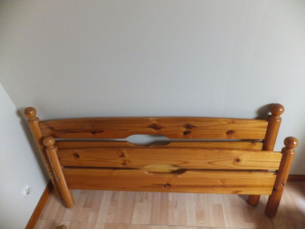 lit en pin 50 Le Havre (76)