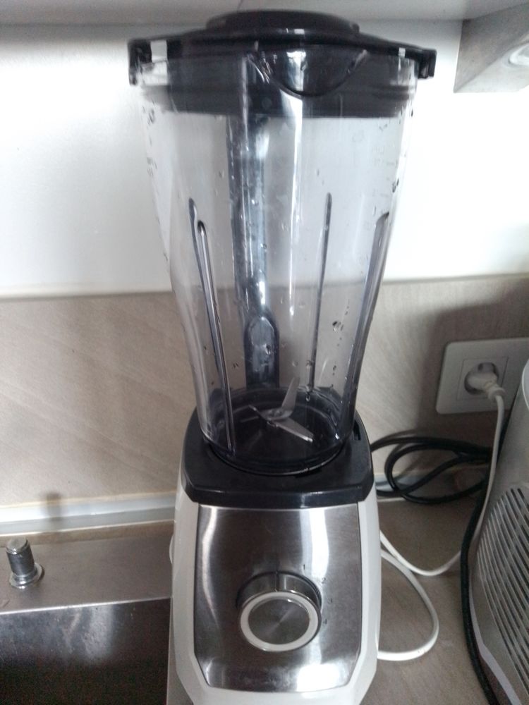 Achetez blender blanc occasion annonce vente à Chens sur Léman 74