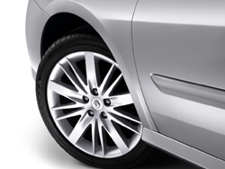 Essai Renault Laguna III GT 2008_9