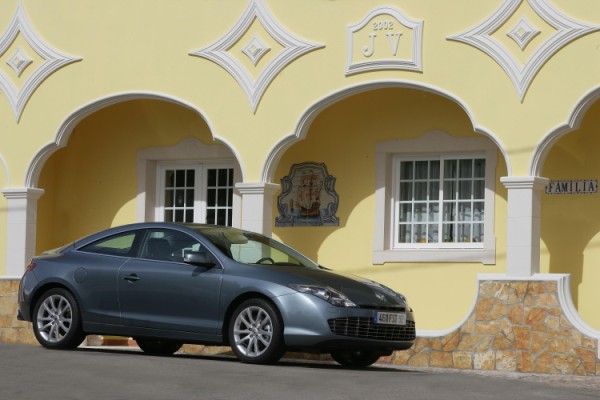 Essai Renault Laguna Coupé 2008_2