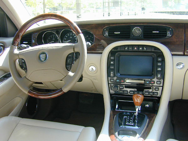 Essai Jaguar XJ8 2003 (6)