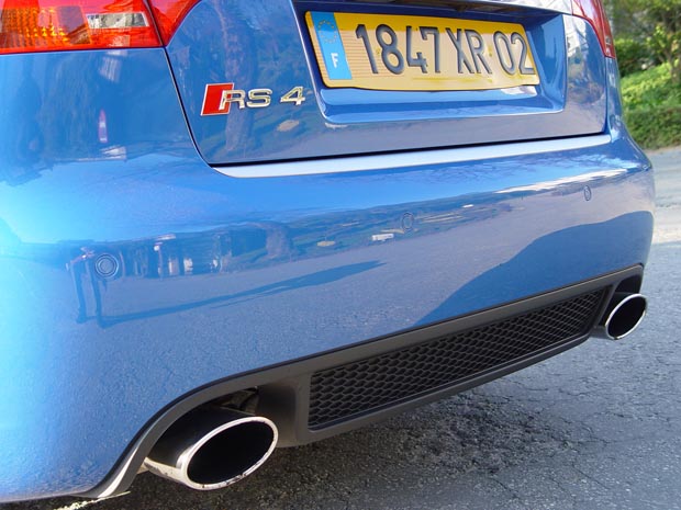Essai Audi RS4 2006 (2)