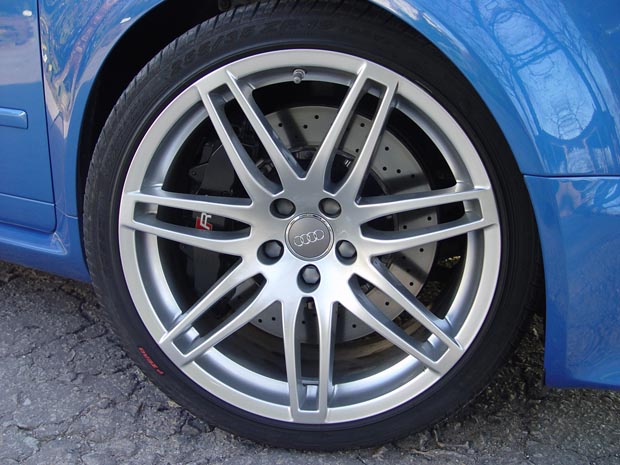 Essai Audi RS4 2006 (5)