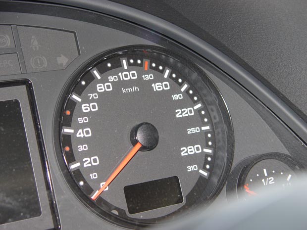 Essai Audi RS4 2006 (7)