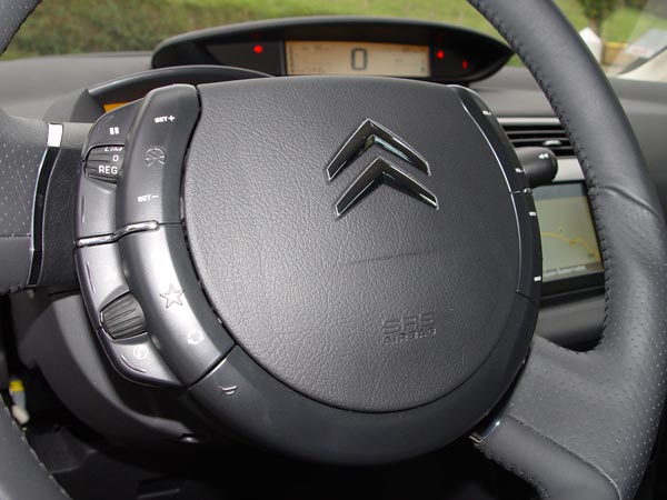 Essai Citroën C4 Coupé et Berline 2004 (5)