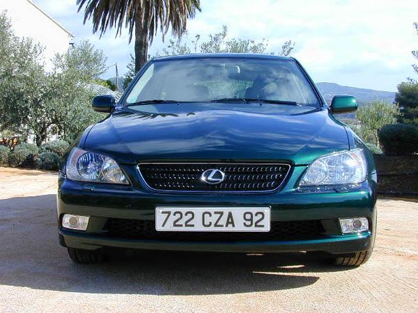 Essai Lexus IS 300 SportCross 2001