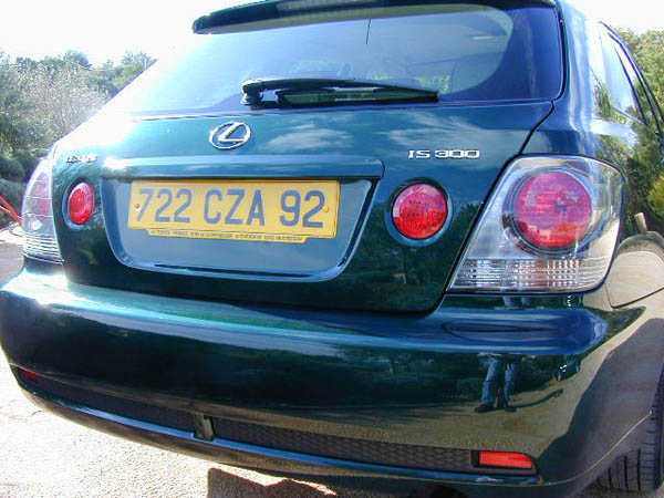 Essai Lexus IS 300 SportCross 2001 (2)