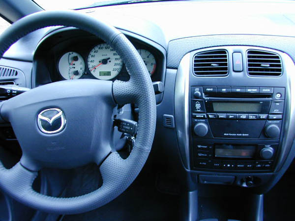 Essai Mazda Premacy 2.0 DiTD VTX 2001 (3)