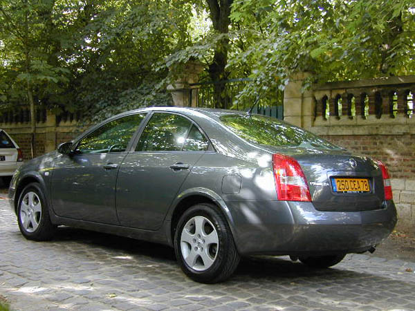 Essai Nissan Primera 2.2 Vdi 2002 (2)