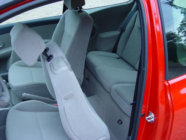 Essai Renault Clio III 1.5 dCi 105 ch 2005 (3)