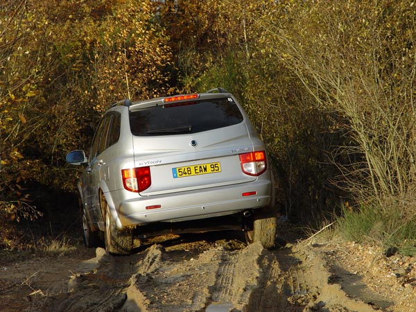 Essai Ssangyong Kyron 200 XDi 2006 (9)