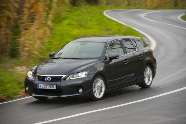 Lexus CT 200h 1.jpg