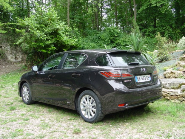 Lexus CT 200h 8.jpg
