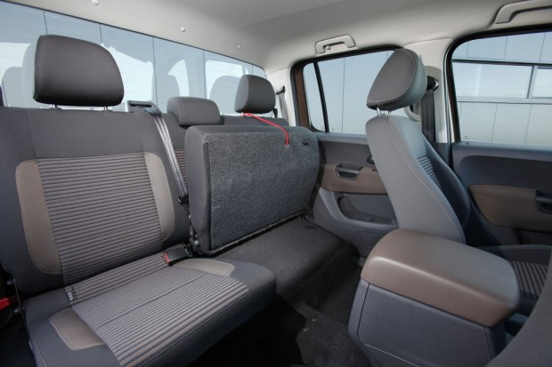 amarok isofix