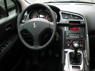 peugeot-3008-cockpit