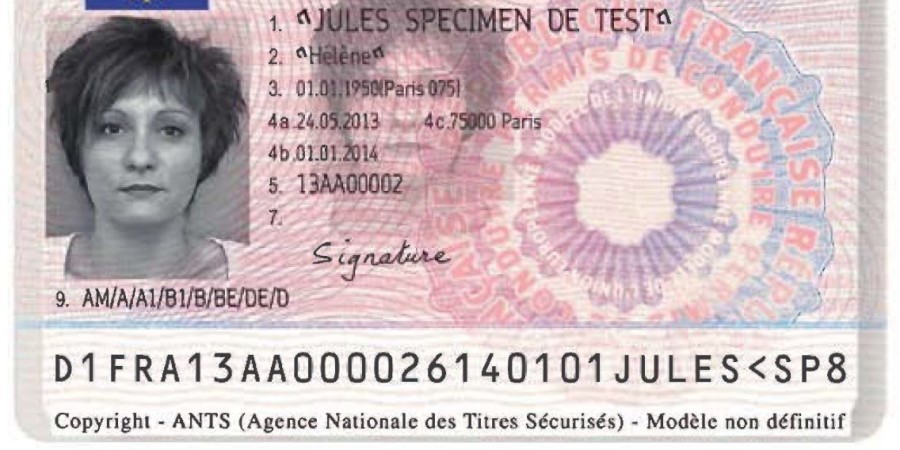 Un permis de conduire francais
