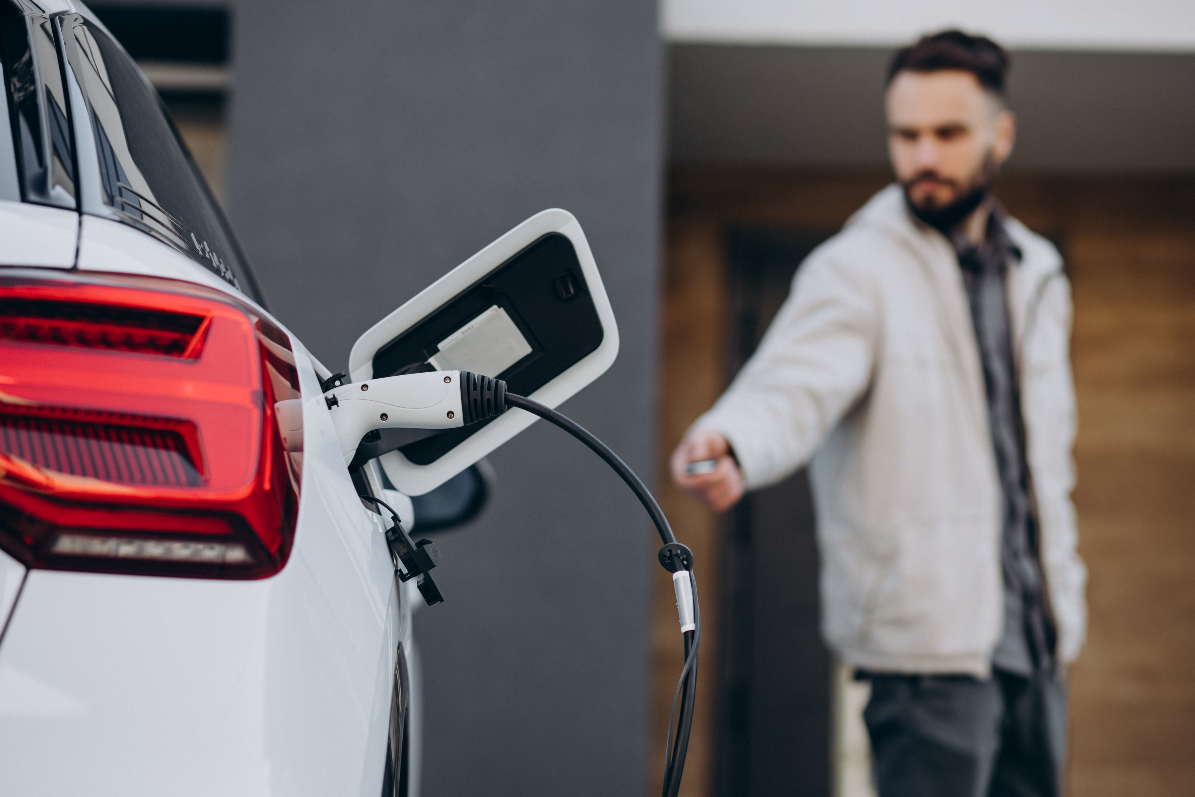soh-voiture-electrique-occasion-recharge-batterie