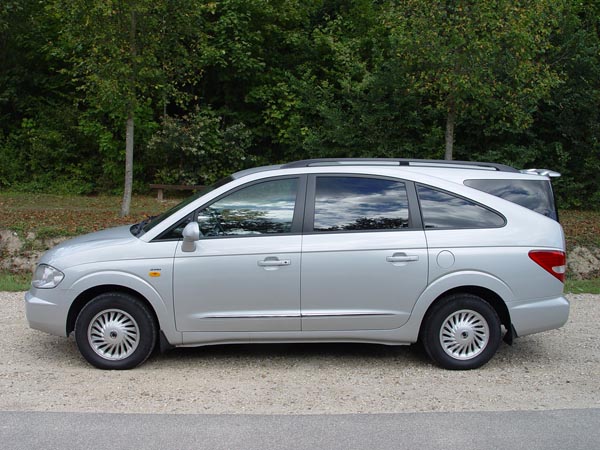 Essai Ssangyong Rodius 2005 : le bon gros géant
