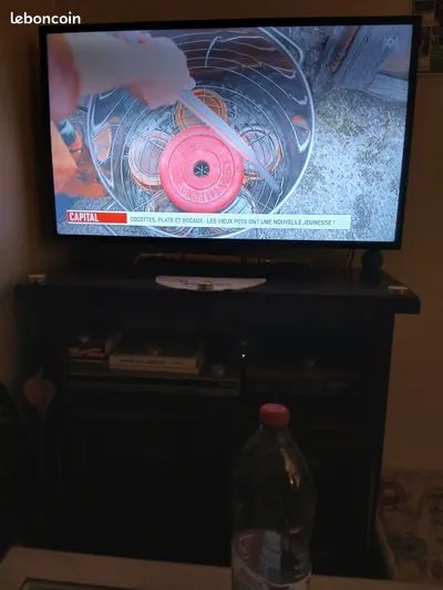 Tv 102cm 20 La Tour-du-Pin (38)