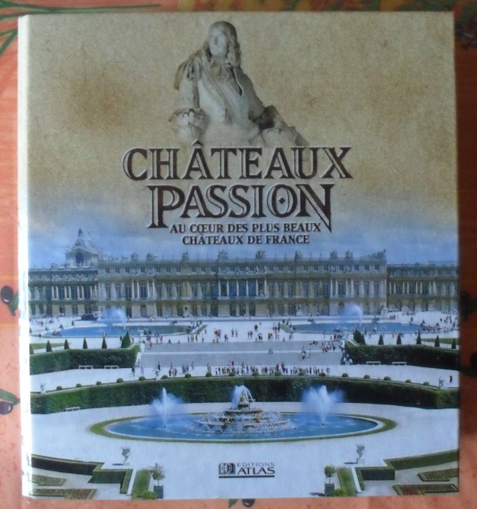 1110 fiches 4 volets sur les Ch�teaux passions Ed Atlas 0 Montreuil (93)