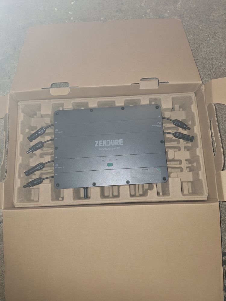 hub 1200w zendure  + onduleur hoymiles 150 Bouchamps-l�s-Craon (53)