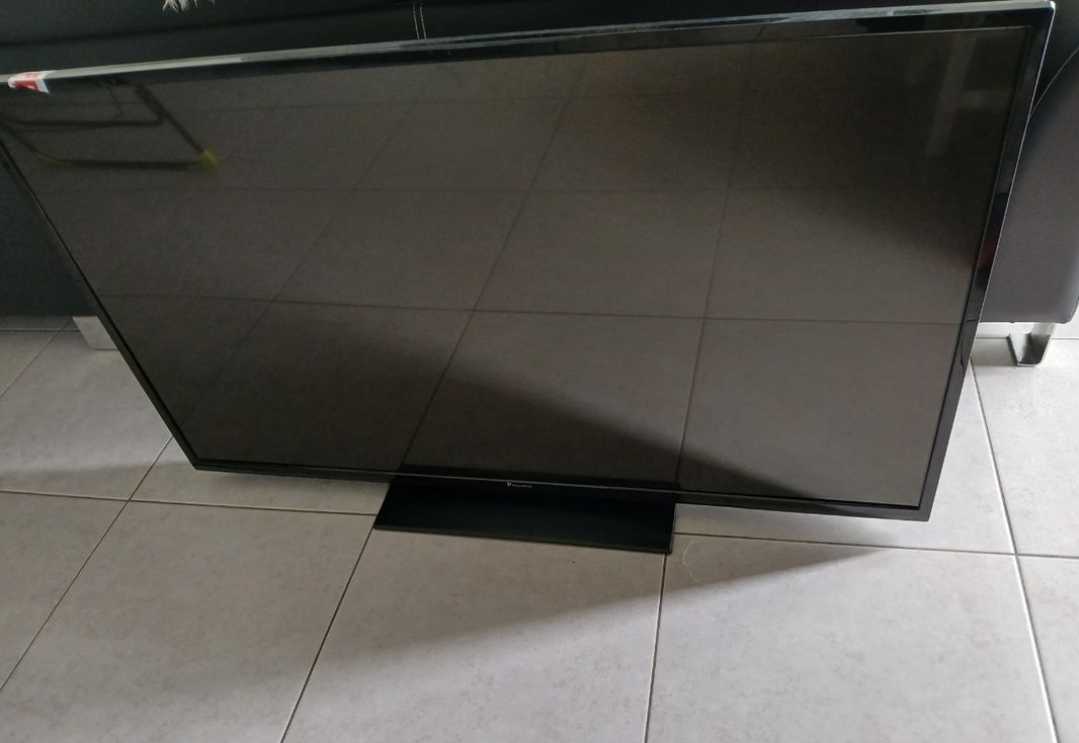 tv 124cm 90 Rennes (35)