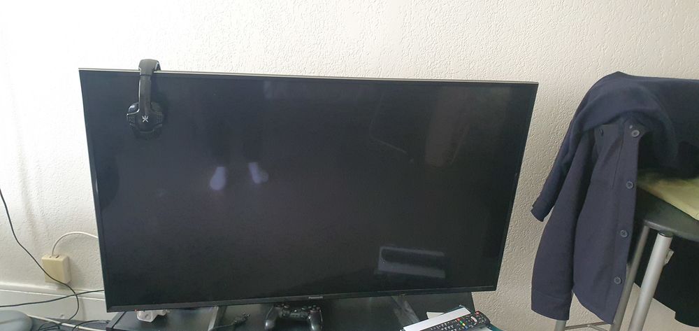 TV LED 130cm 500 Paris 18 (75)