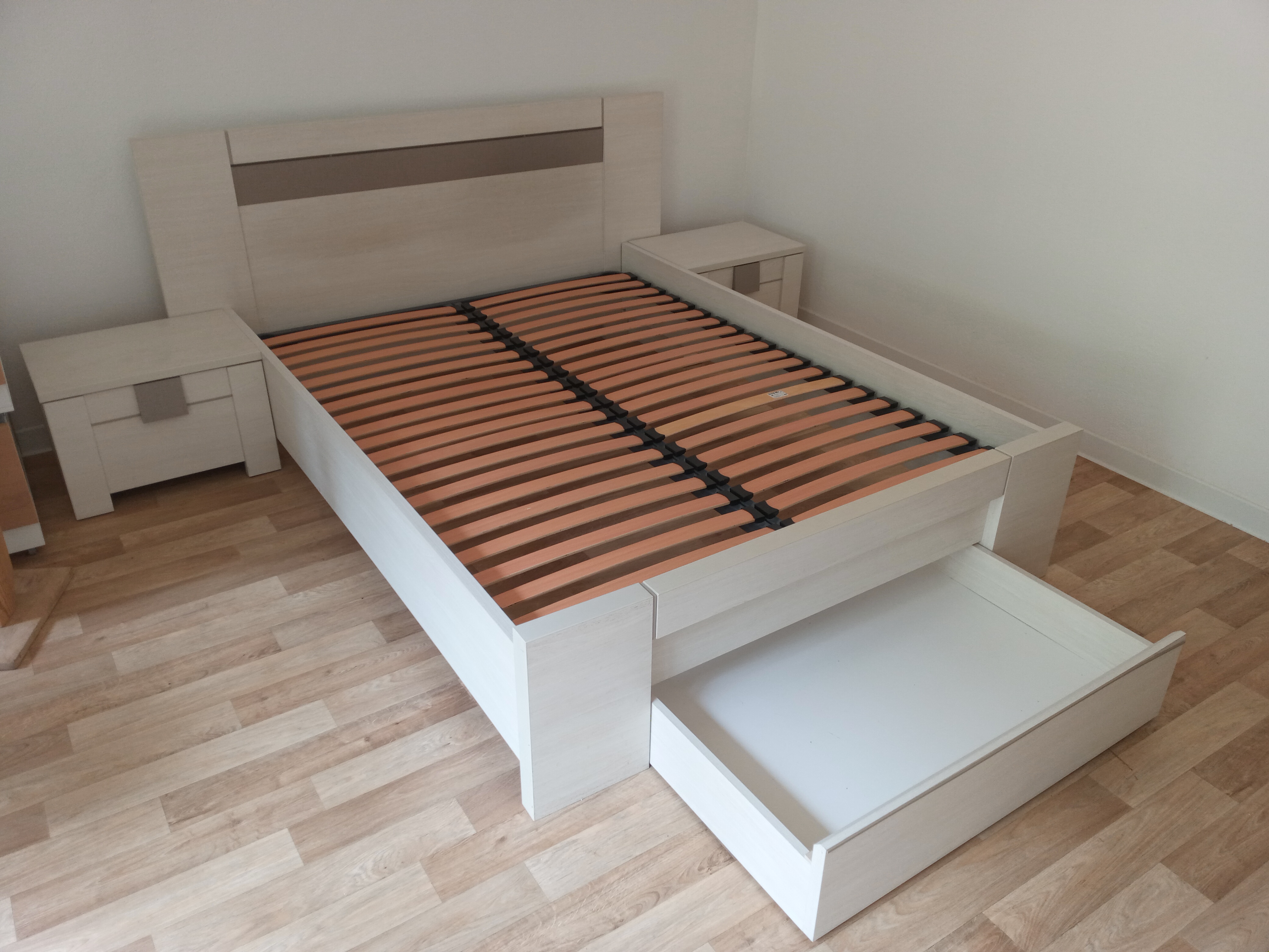 Lit 140cm x190cm 100 Carcans (33)