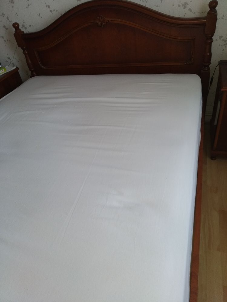 lit 140x190 + sommier 0 Dunkerque (59)