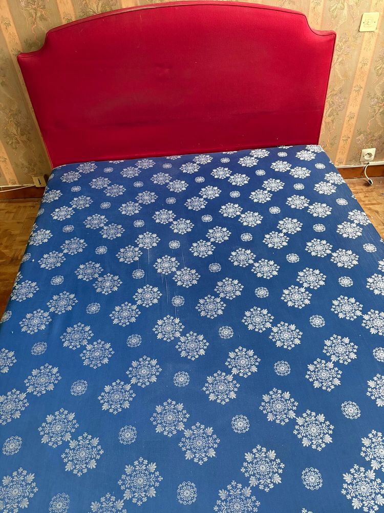LIT 140X190 TETE DE LIT ROUGE 50 Clamart (92)