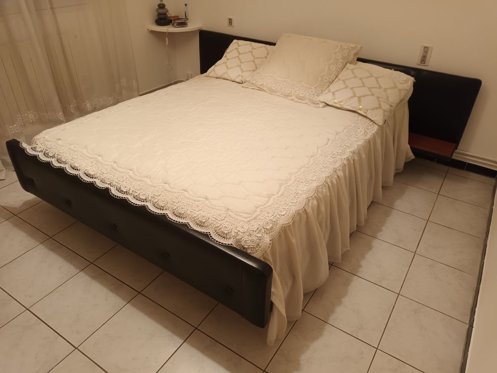 Lit 140x190cm avec sommier et tablettes 150 S�te (34)