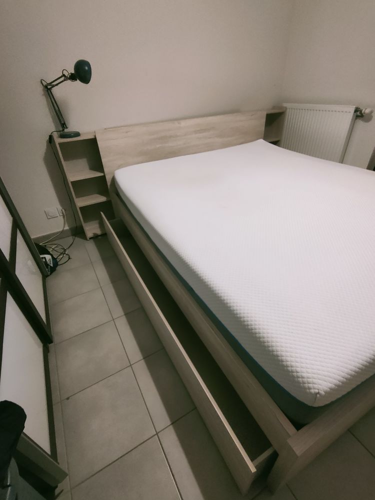 lit 160x200 + rangements tr�s bon etat 150 Francheville (69)