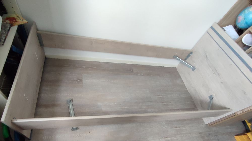 lit 190x90 avec sommier lattes et matelas parfait �tat 40 Claix (38)