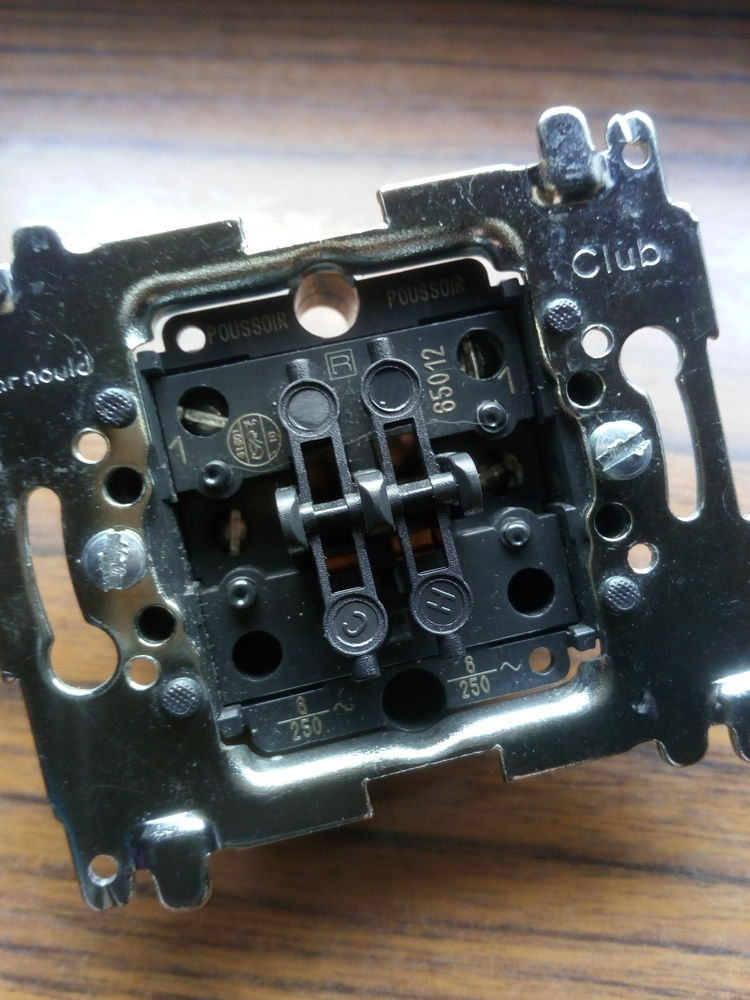 1double poussoir ARNOULD CLUB 12 Sarrebourg (57)