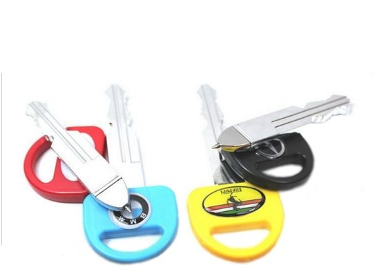 #Lot tt � 1eur# Lot_4 Stylo Cl� Voiture + 2 Rouleaux D�co 1 Paris 17 (75)