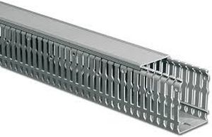 21166 lot 20 Goulotte s�cable gris 40 x 80 x 2m Segma NEUF 200 Bourseul (22)