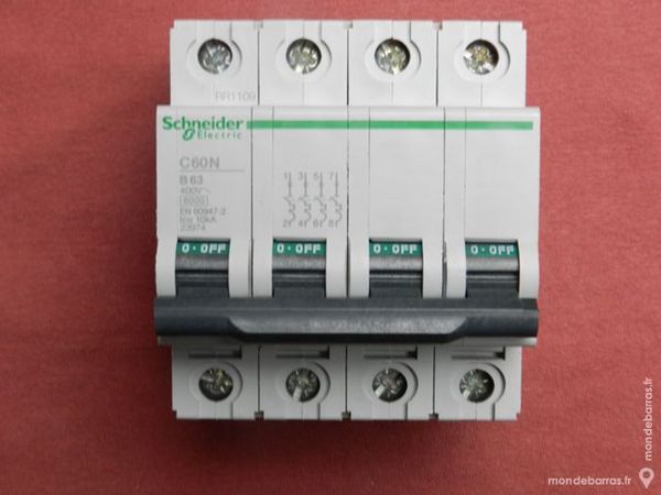 R�f 23974 DISJONCTEUR MULTI 9 C60N 4P 63A COURBE B 80 Tergnier (02)