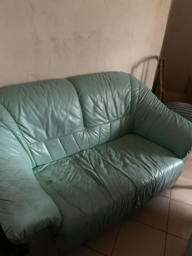 2canapes cuir 2 places vert d eau ( plus clair que sur la ph 140 Le Pertuis (43)