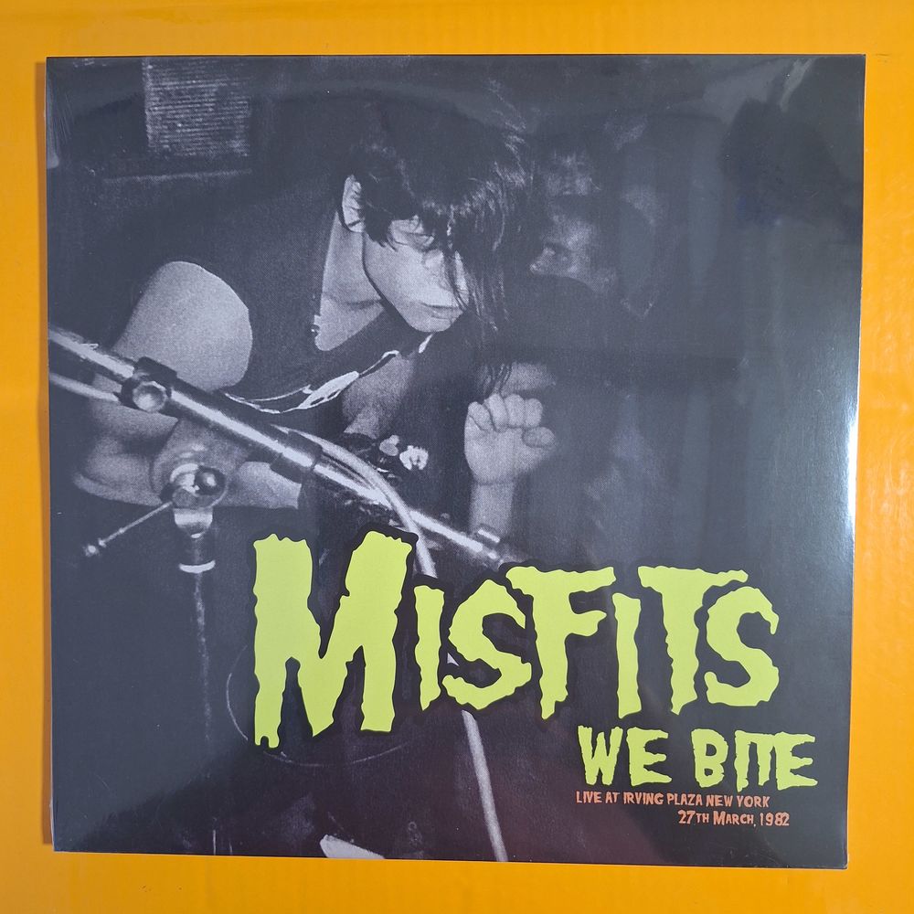 33Tours Misfits 20 Doix (85)