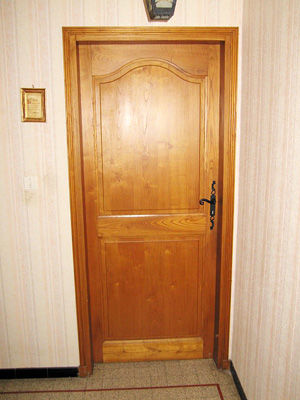 5portes en ch�ne 20 Peypin (13)