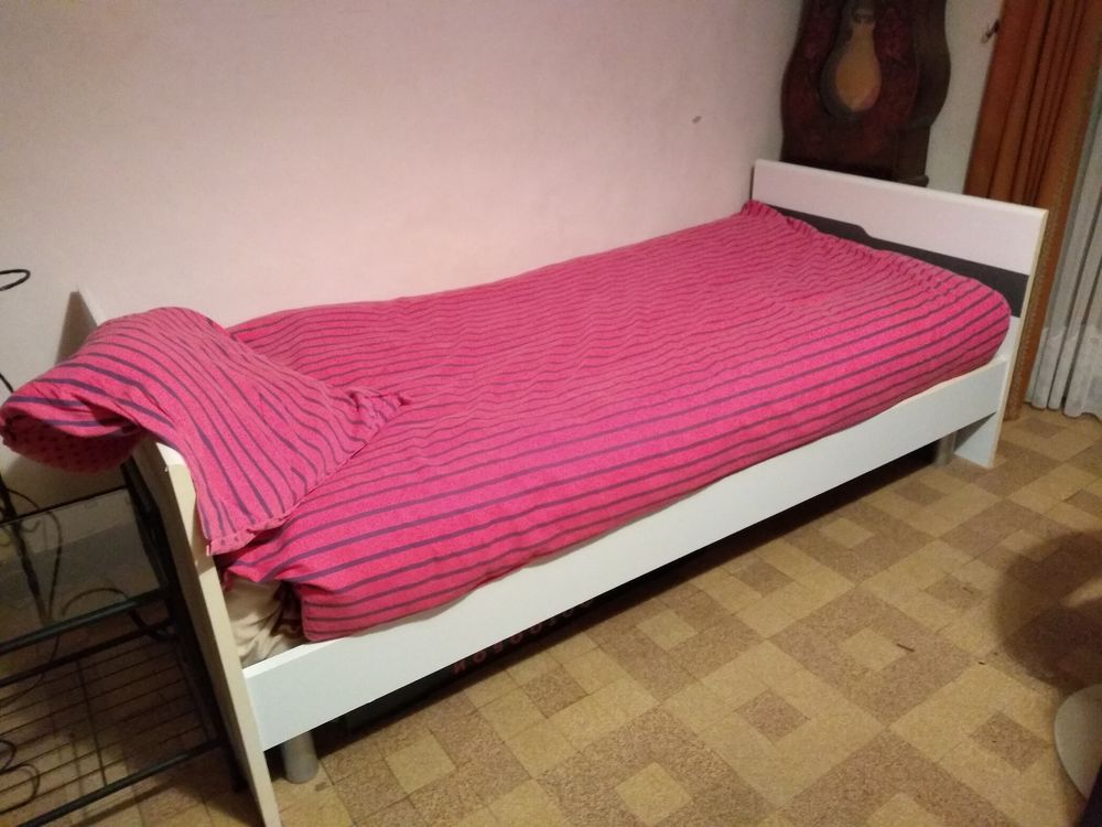 Lit 90cm d�cor blanc et gris 60 Mons (83)