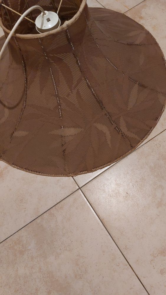 Abat-jour floral beige 15 Gagny (93)