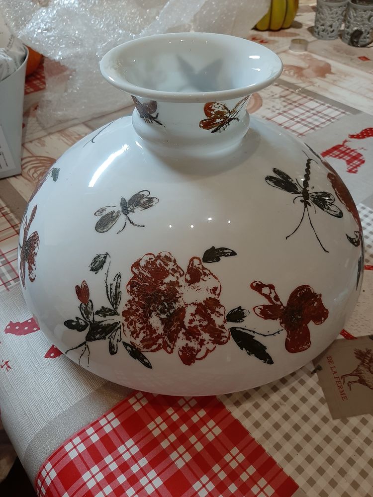 Abat jour opaline blanche peinte � la main 1930 28 Chassieu (69)